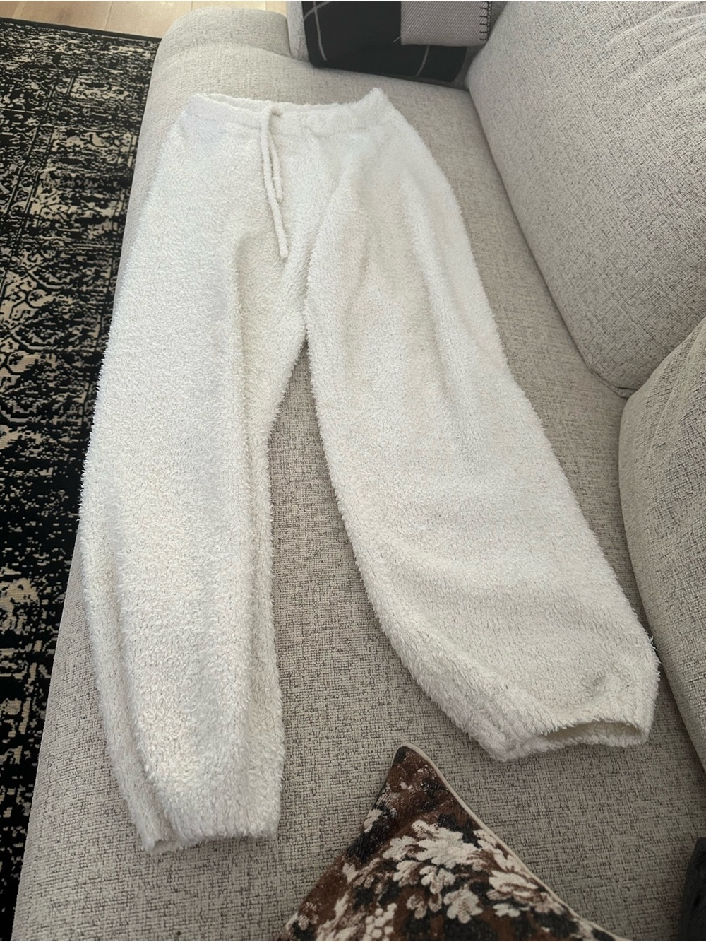 SKIMS Cozy Sherpa Joggers in White